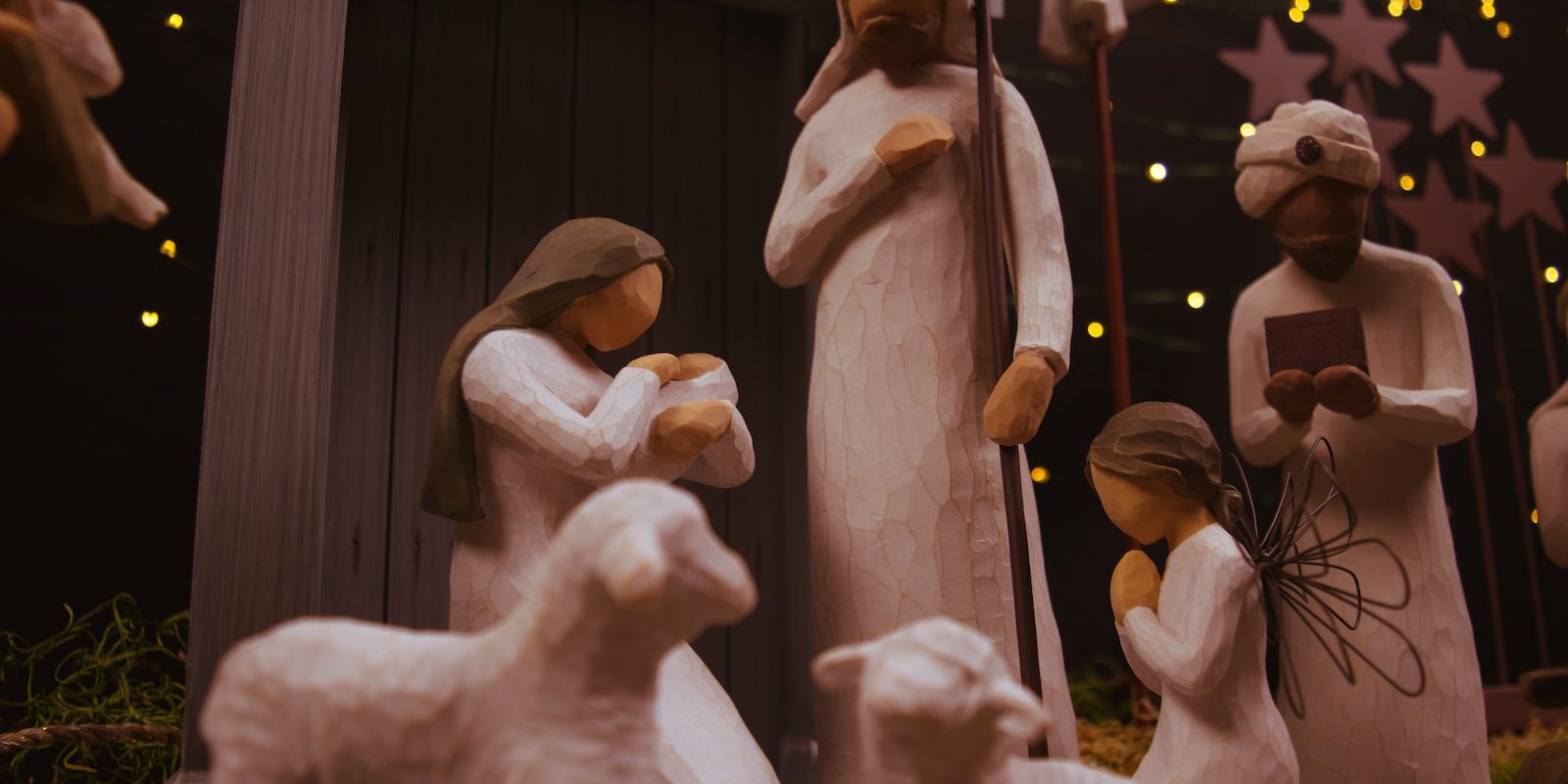 The Nativity set figurine